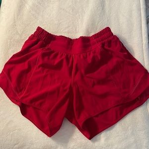 Lululemon size 6 hotty hot shorts